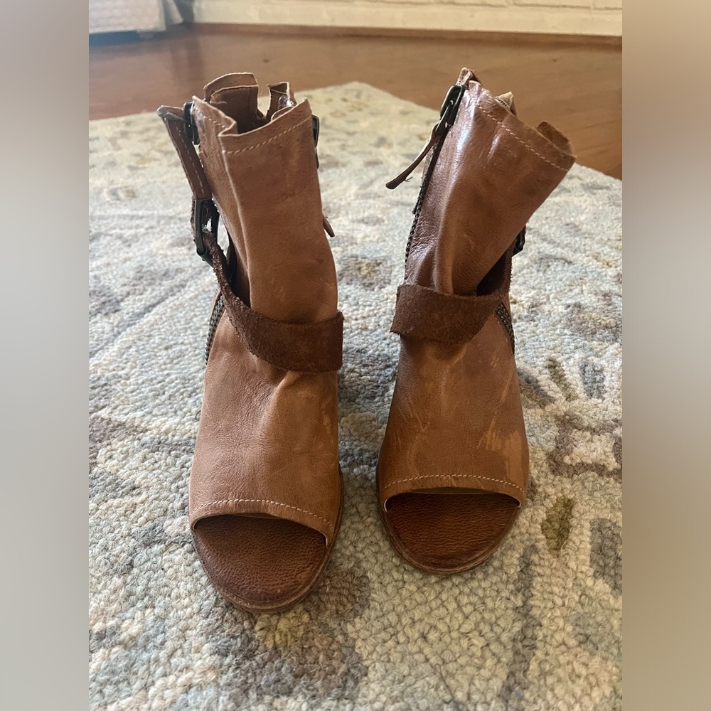 Dolce Vita Brown Ankle Boots